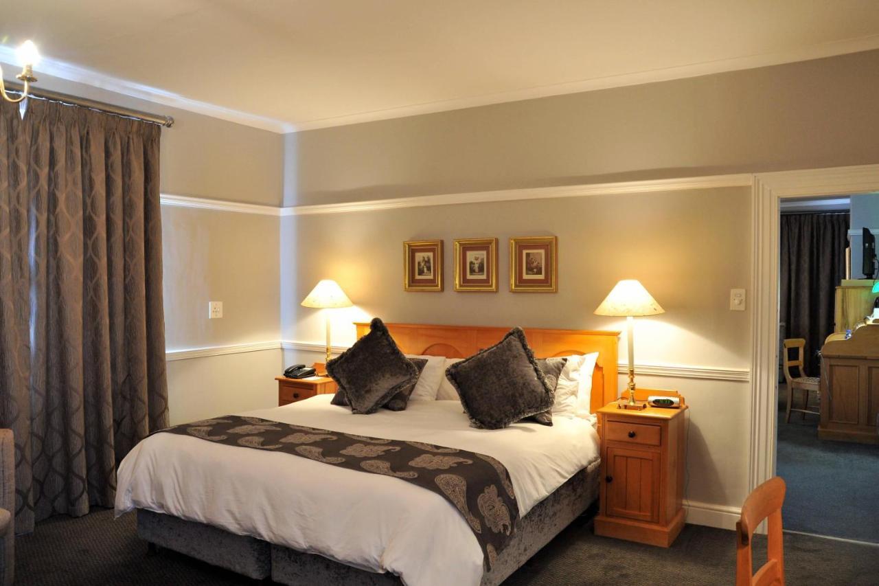 Cumberland Hotel